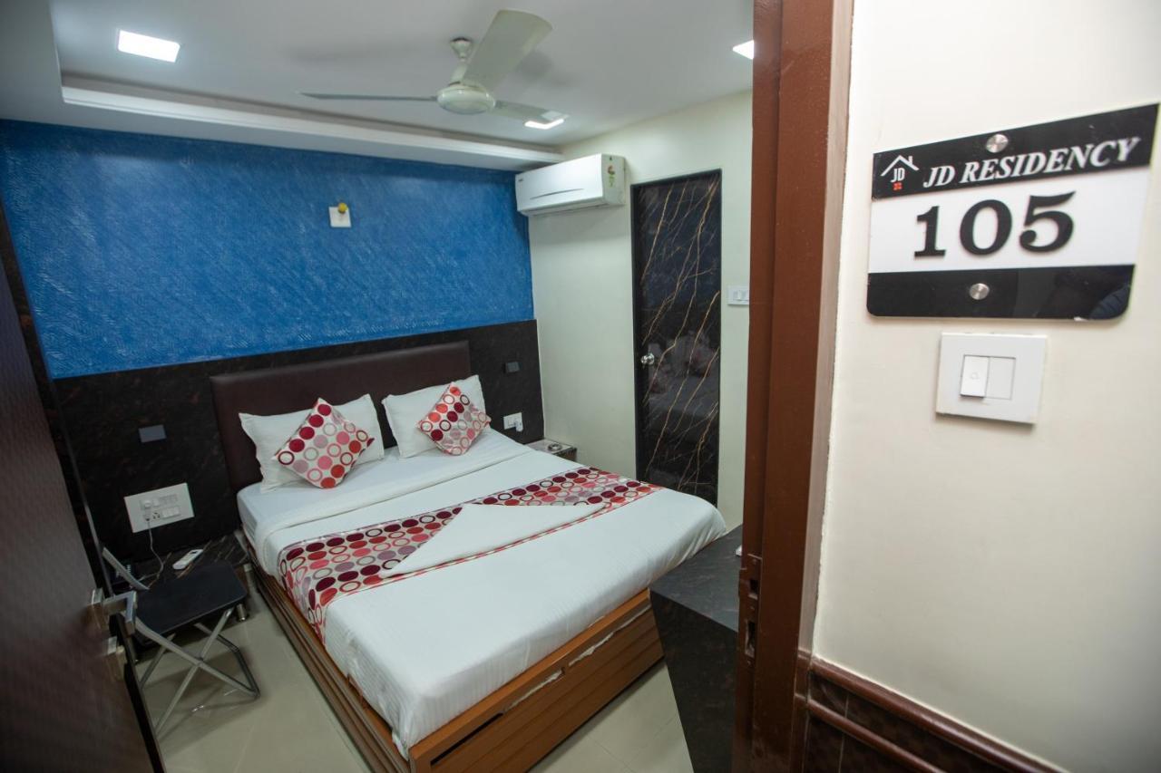 Hotel J D Residency Мумбаи Экстерьер фото