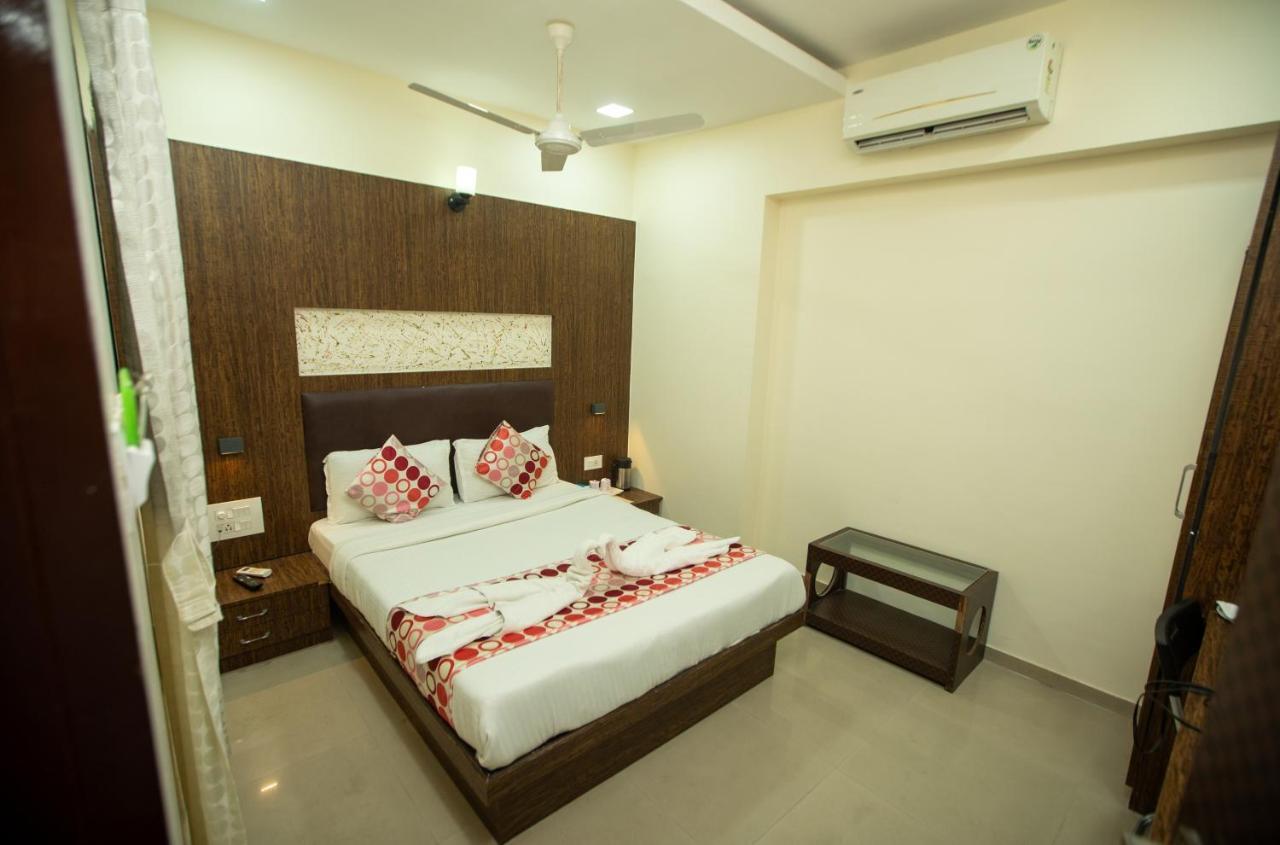 Hotel J D Residency Мумбаи Экстерьер фото